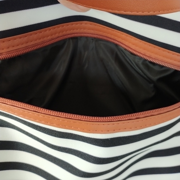 DSW Large Black White Stripe Weekender Travel Tote Bag - Picture 9 of 10